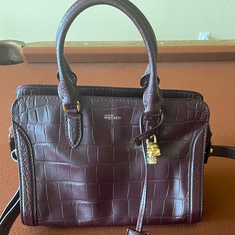 Alexander McQueen croc embossed leather burgundy shoulder bag